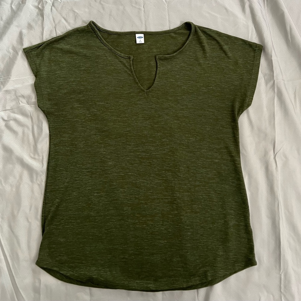 Old Navy green shirt